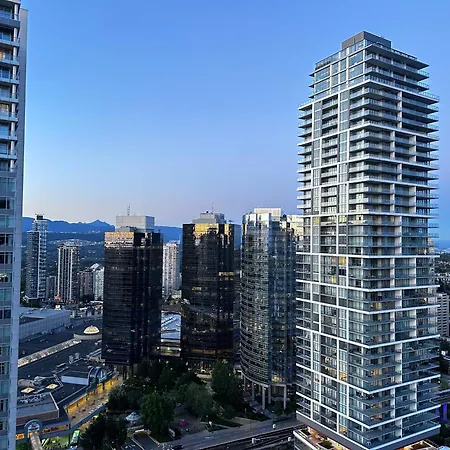 Monthly Stay-Relocation Special-New Condo At Metrotown Burnaby Exterior photo