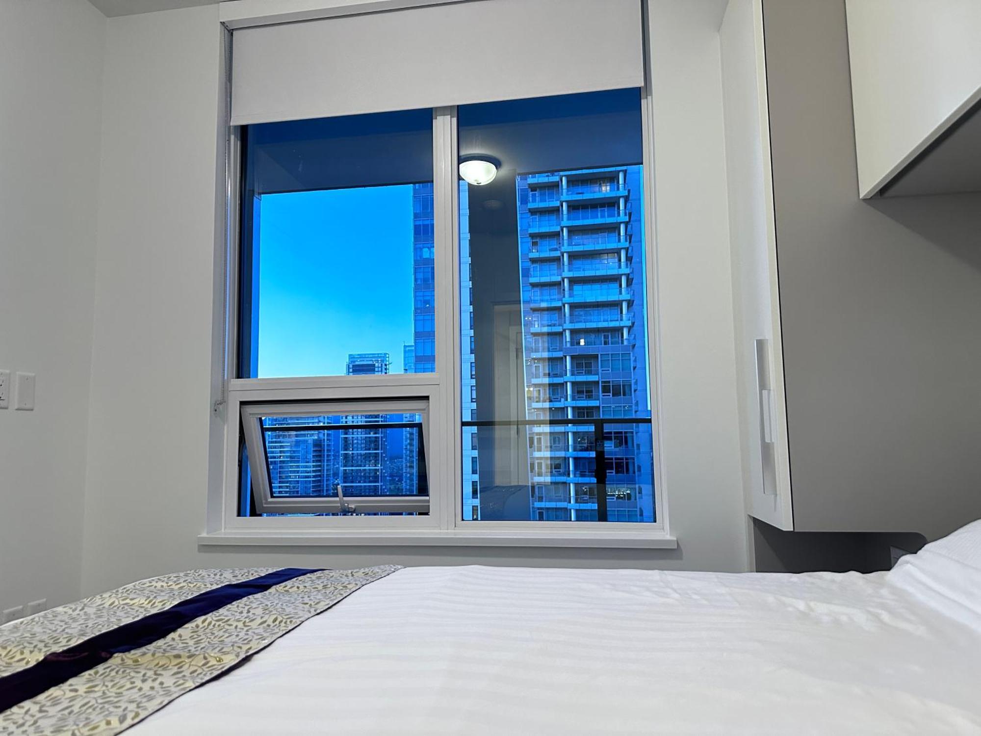 Monthly Stay-relocation Special-new At Metrotown